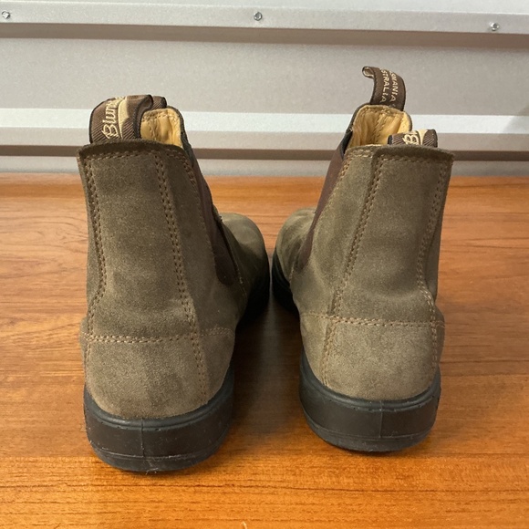 Blundstone Brown Chukka Boots - Picture 4 of 11